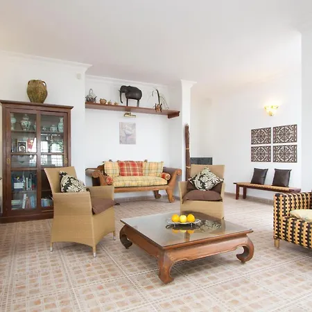 Traspies - 4 Bedroom Private Pool Plus Hot Tub Wifi 别墅 *