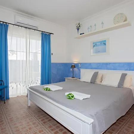 Villa Traspies - 4 Bedroom Private Pool Plus Hot Tub Wifi